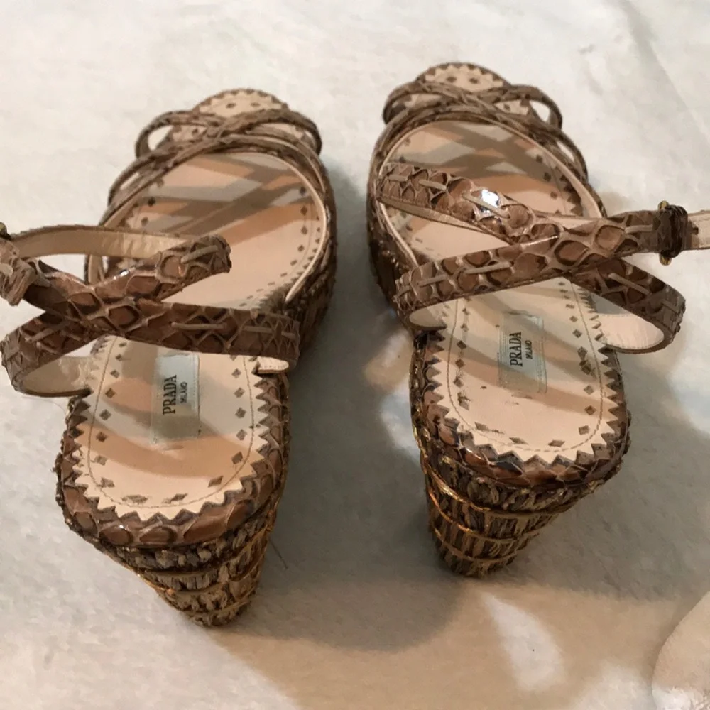 Prada Brown Woven Leather Wedge Sandals. Size 40